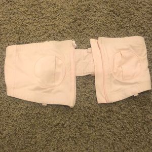 Adjustable pumping bra